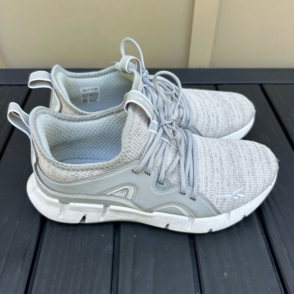 Women’s Reebok size 7.5